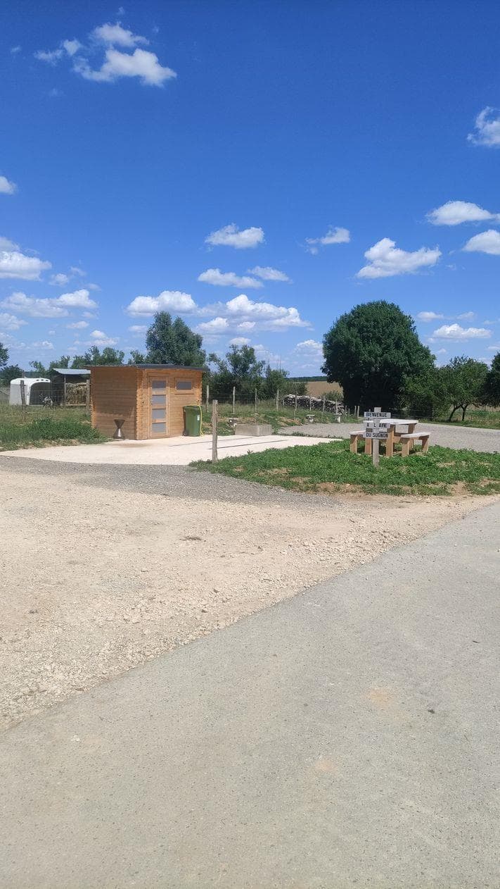 Aire de camping-car du Sugnon