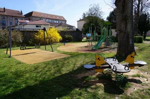 Aire de jeux enfants - parc voiriot
