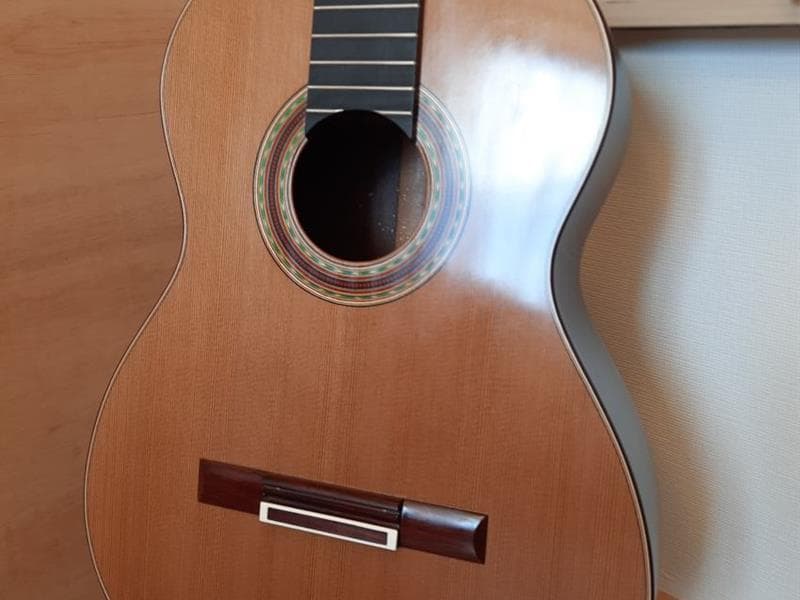 Luthier Juan Alexander Grupalli