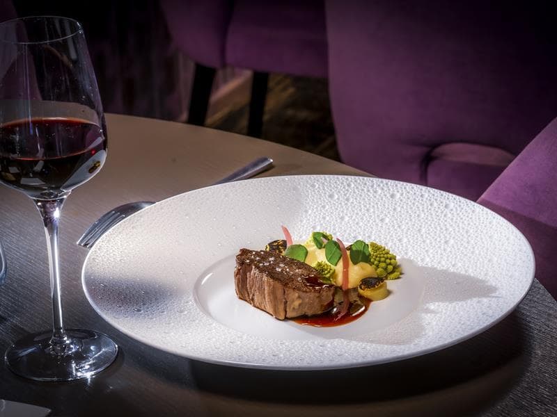 Restaurant le V Four