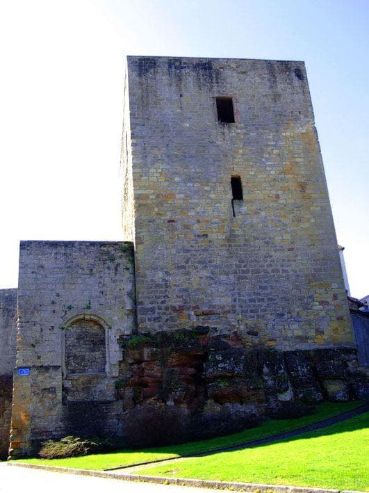 La Tour des Voués