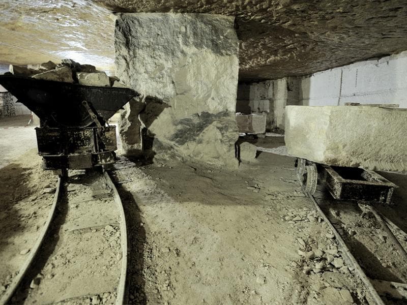 Visite guidée d'une carrière souterraine
