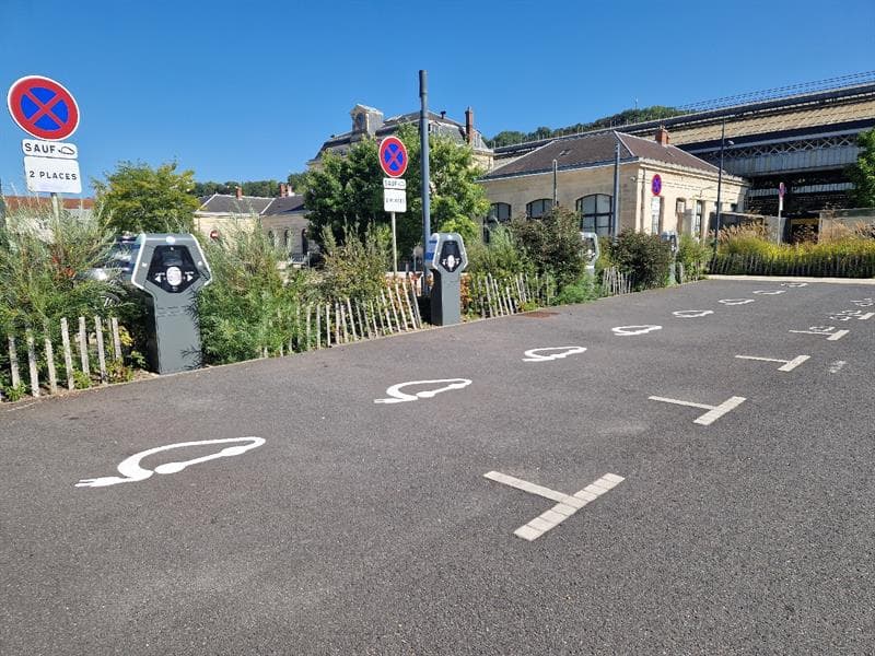 Bornes de recharge pour véhicule électrique