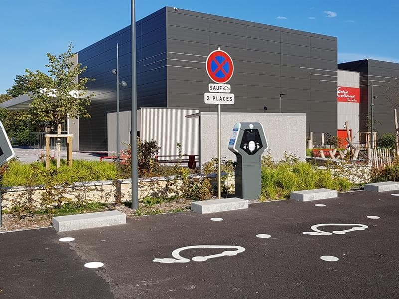 Bornes de recharge pour véhicule électrique