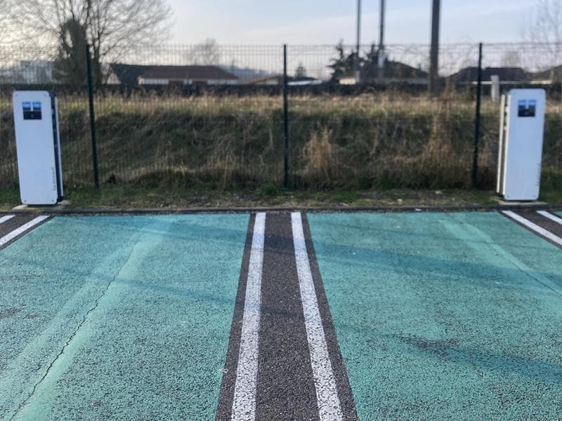 Bornes de recharge pour véhicule électrique - Intermarché