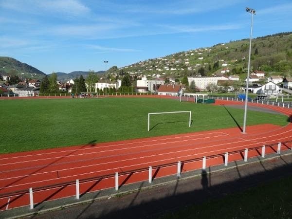 Gymnase et stades La Bresse