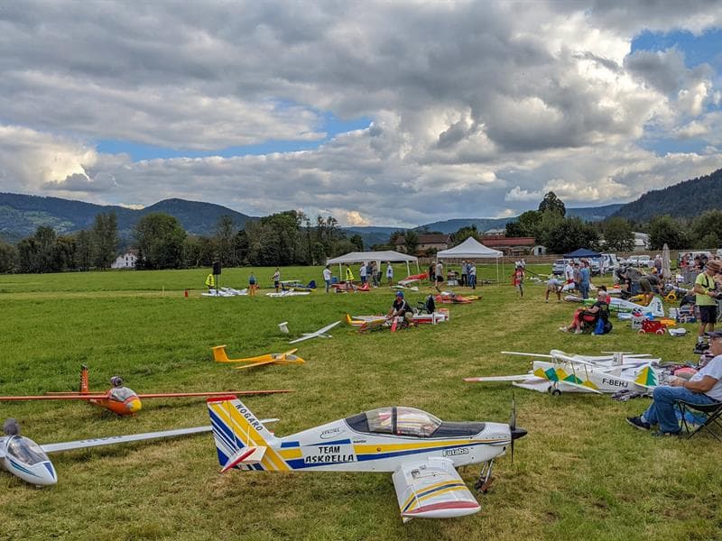 Démonstration publique d'aéromodélisme