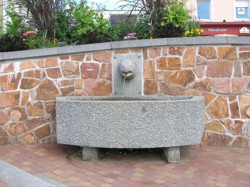 Fontaine - Pisciculture artificielle