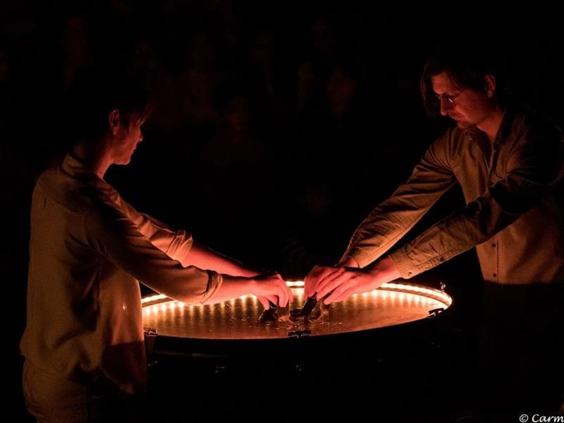 Sous terre, Explorations des profondeurs