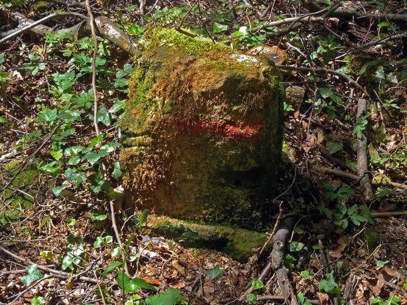 Anciennes bornes frontières