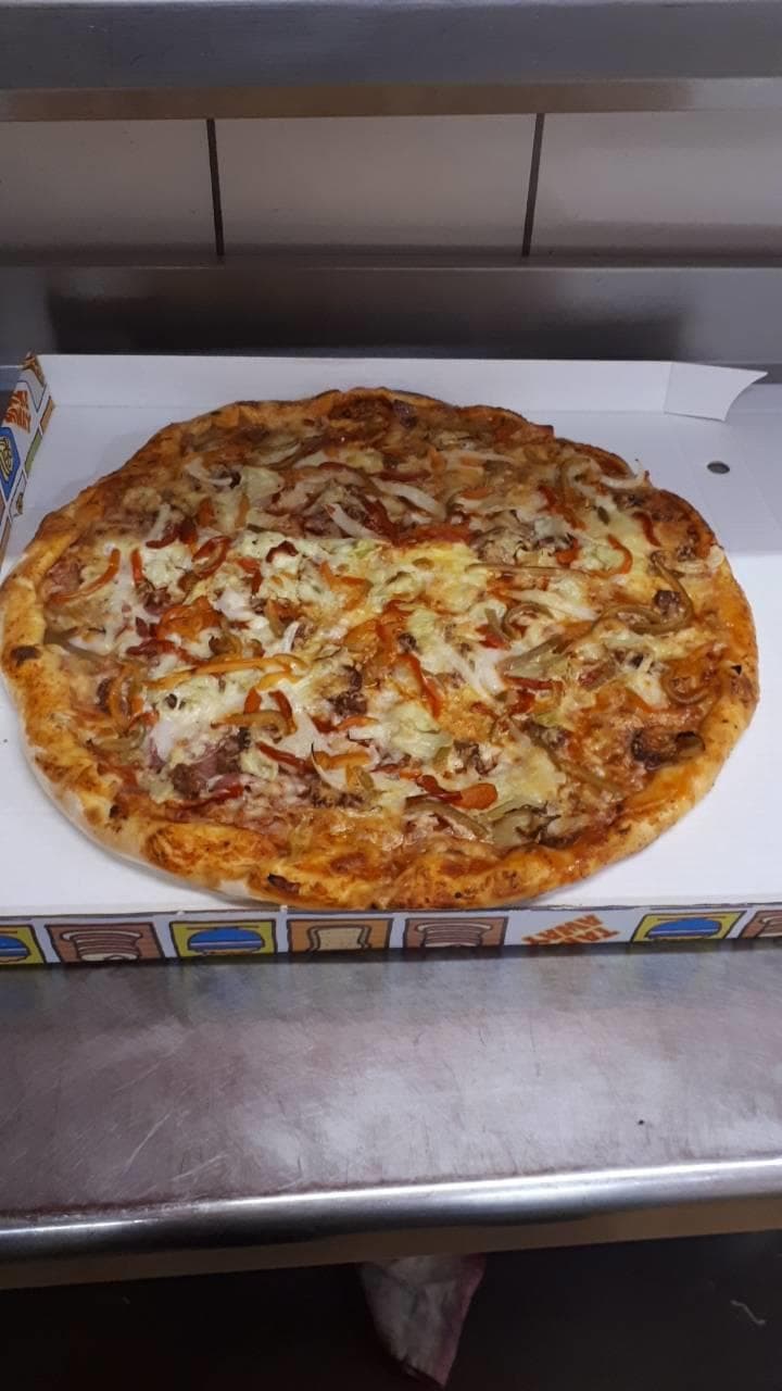 Beverly's pizza
