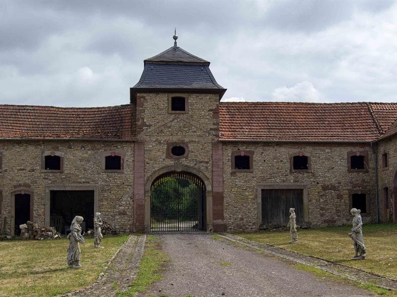 Le château de bourg esch - au château fleuri
