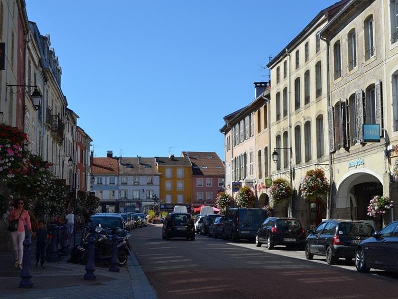 Les arcades de la rue Charles de Gaulle