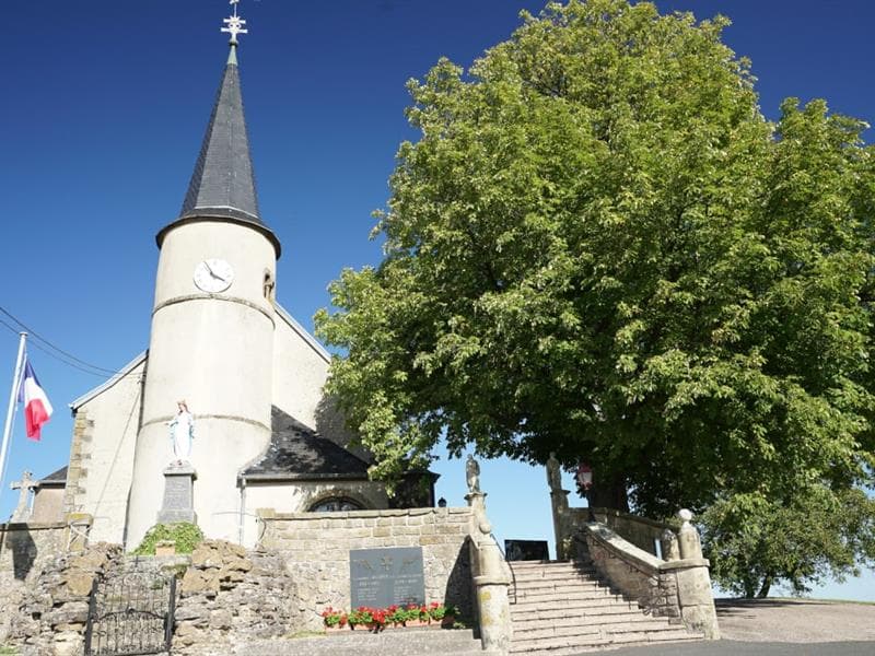 Église Saint-Pierre et calvaire