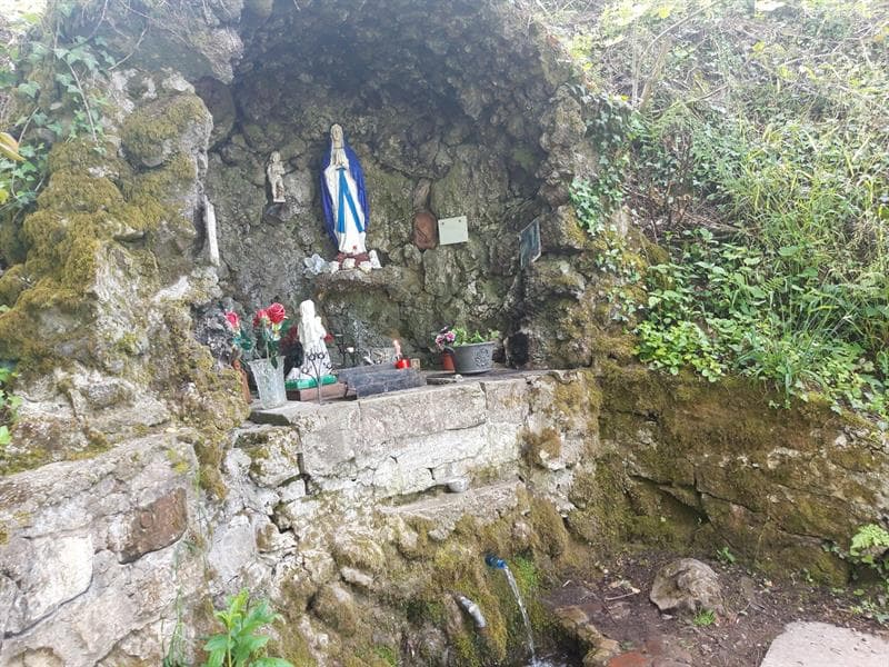 Grotte de Lourdes de la forêt de Falck