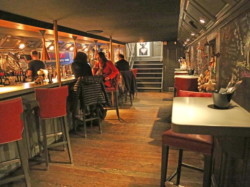 Bar la barge