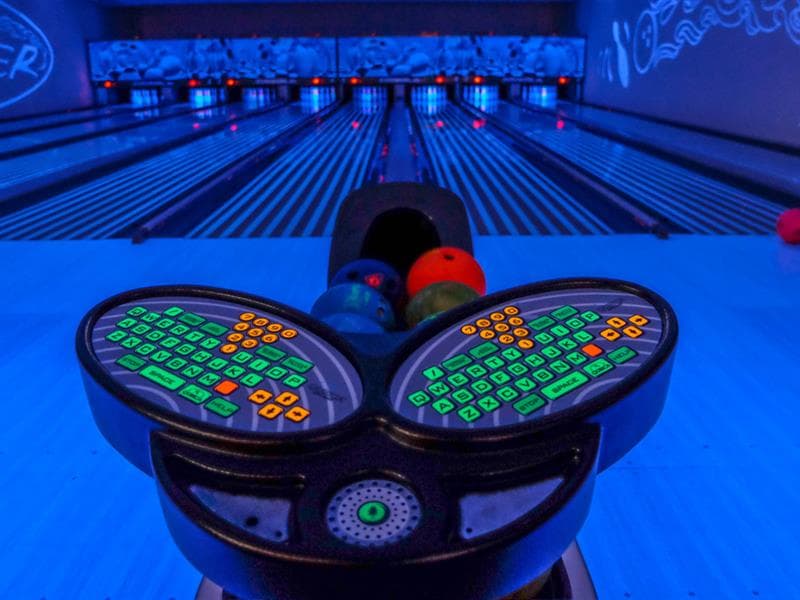 Bowling le striker