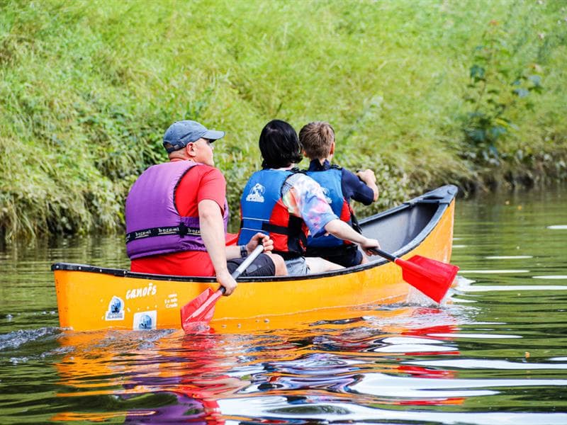 En canoë-kayak sur de la Sarre