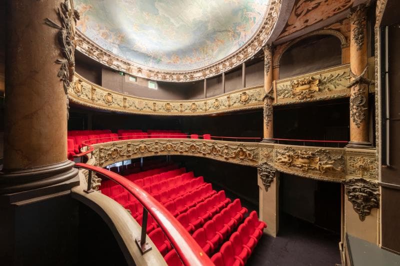 Visite guidée de l'ancien théâtre à l'italienne "Le Scala" et de l'ancien tribunal d'instance