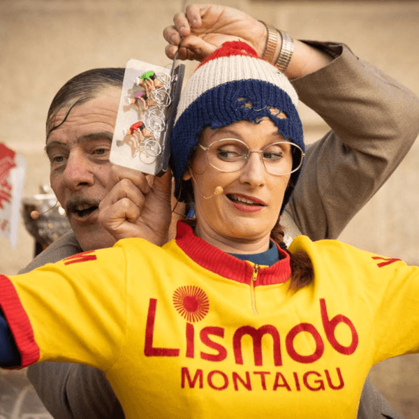 Théâtre et manipulation d'objets "C’est pas du vélo" de la compagnie Monde à part