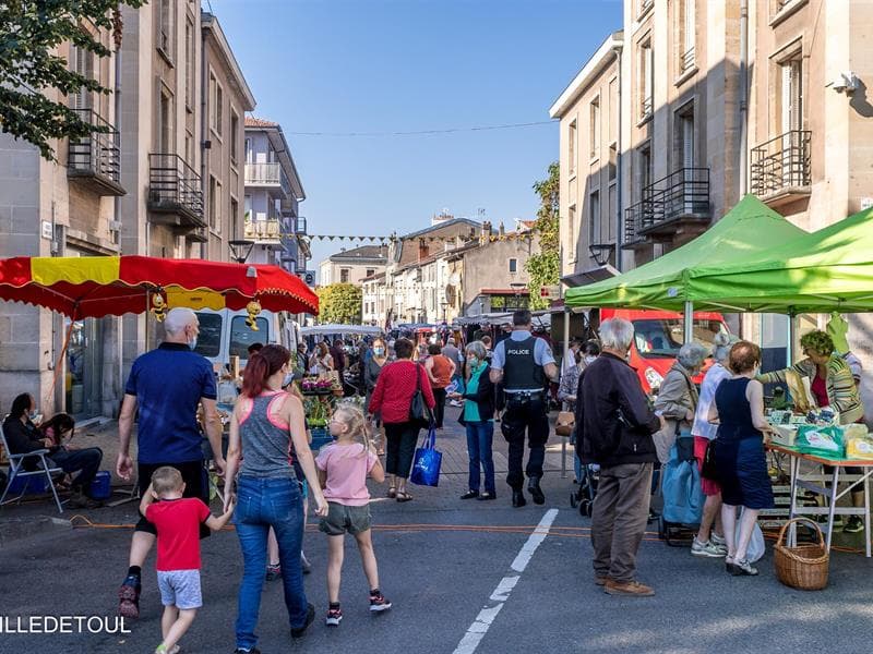 Marché bi-hebdomadaire de Toul