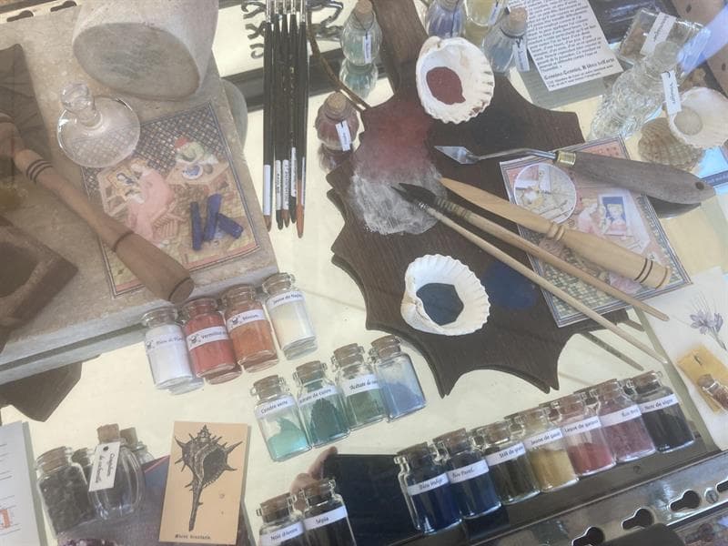 Atelier d'initiation à l'enluminure médiévale