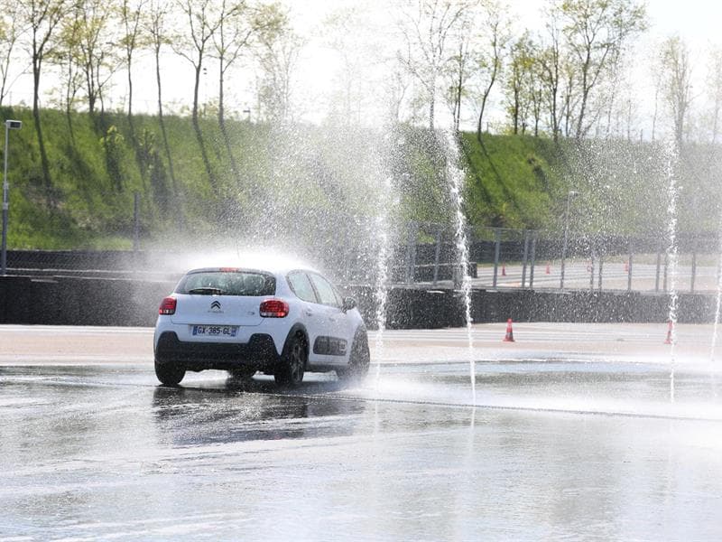 Stages de prévention du risque routier à l'Anneau du Rhin