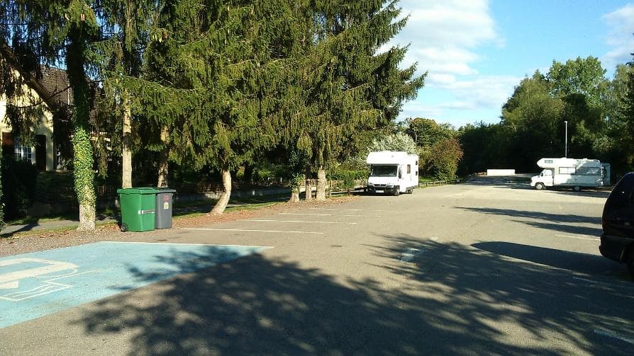 Aire d'accueil de camping-cars