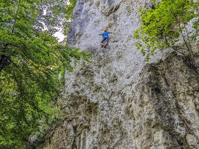 Site naturel d'escalade "Grotte des Nains"
