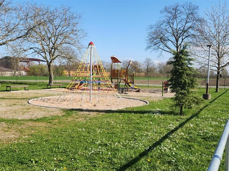 Aire de jeux et city stade