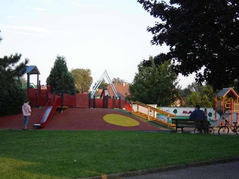 Aire de jeux d'Erstein, école maternelle du Bruhly