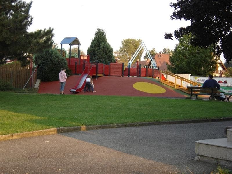Aire de jeux d'Erstein, école maternelle du Bruhly