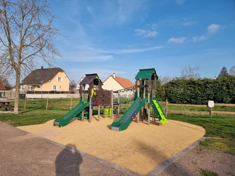 Aire de jeux de Wittisheim, rue des Poiriers
