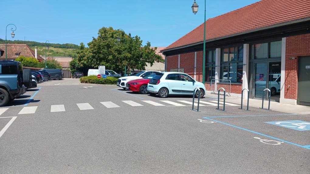 Parking zone bleue - Mairie