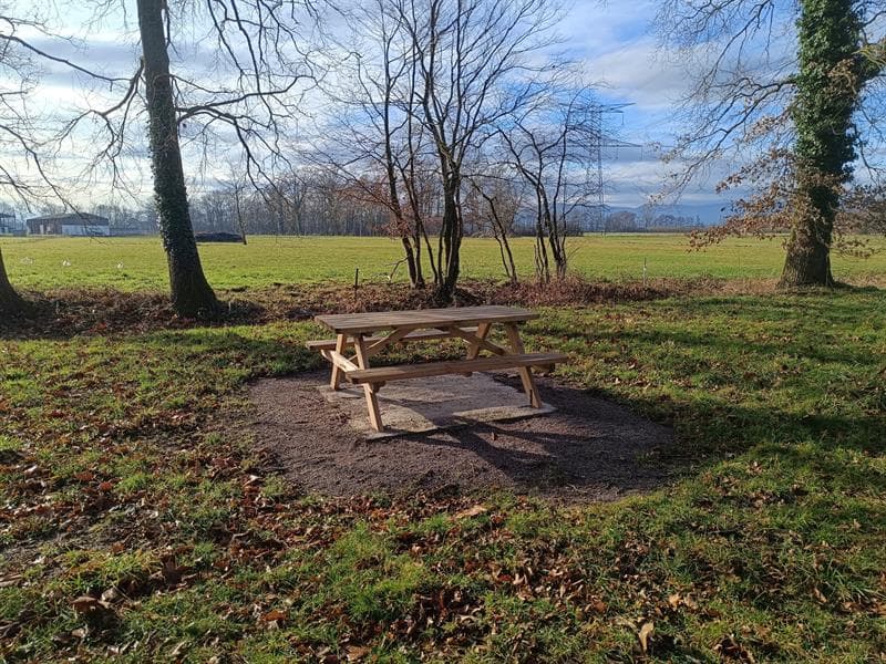 Aire de pique-nique chemin des platanes