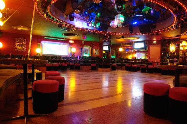 Diamonds Bar