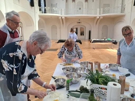 Visite-atelier cuisine : A table