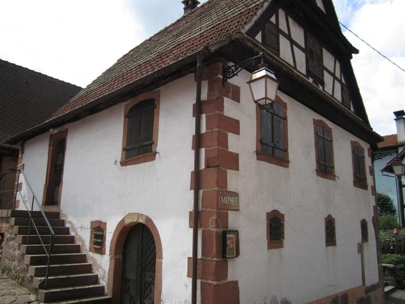 Visite guidée d'une maison du XVIIIe siècle typique des Vosges du Nord