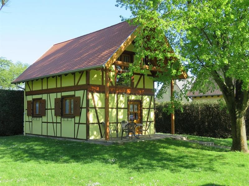 A l'ombre du tilleul (g218)