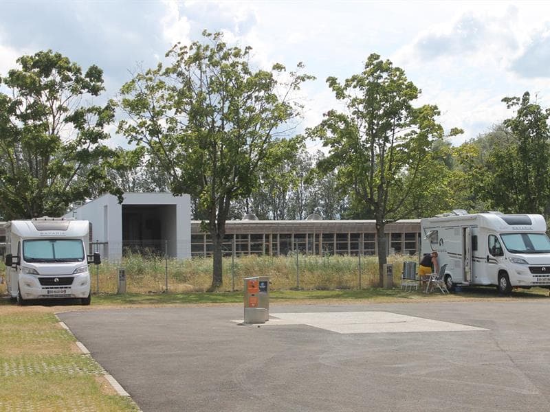 Aire de stationnement pour camping-cars - Les Cigognes
