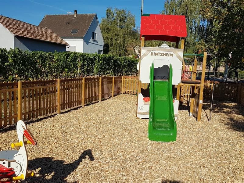 Aire de jeux - Office de Tourisme