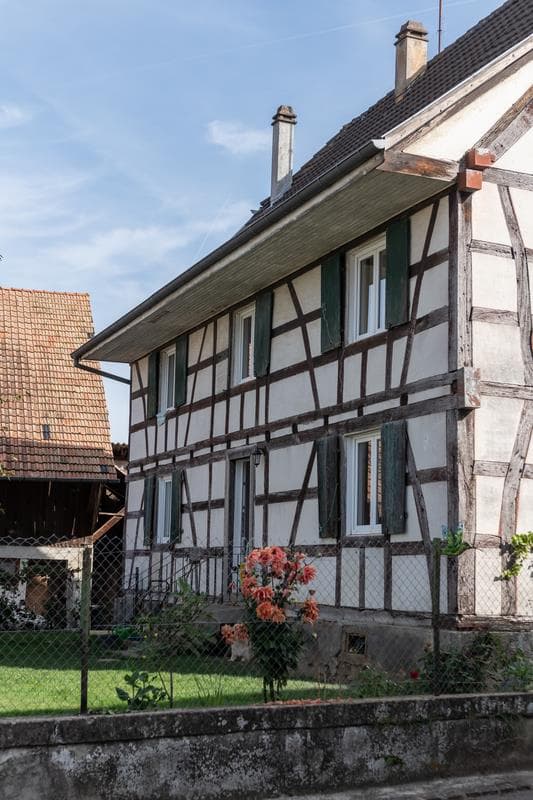 Centre-village et maisons anciennes
