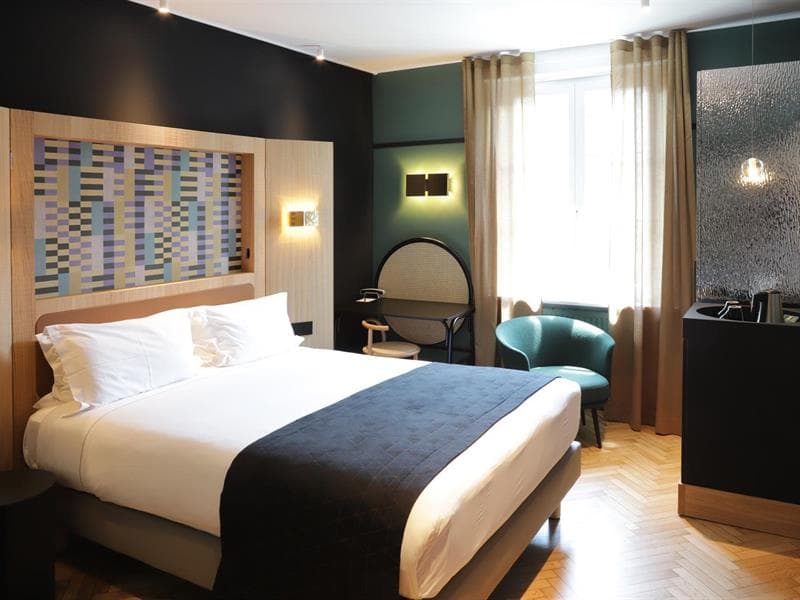 Hannong Hotel and Wine Bar