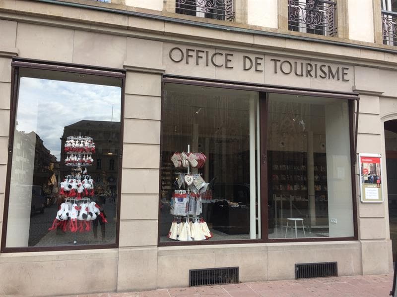 La boutique de l'Office eurométropolitain de tourisme, des loisirs et des congrès