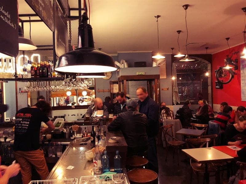 Bar Jeannette et les cycleux