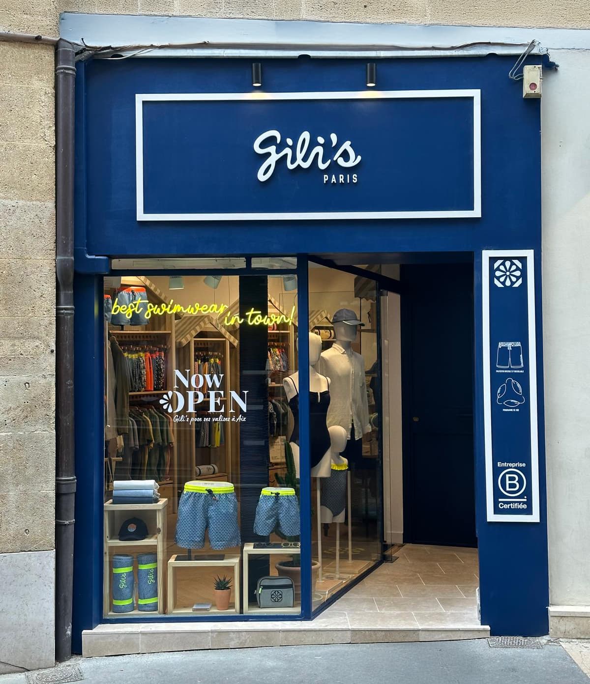 Gili's