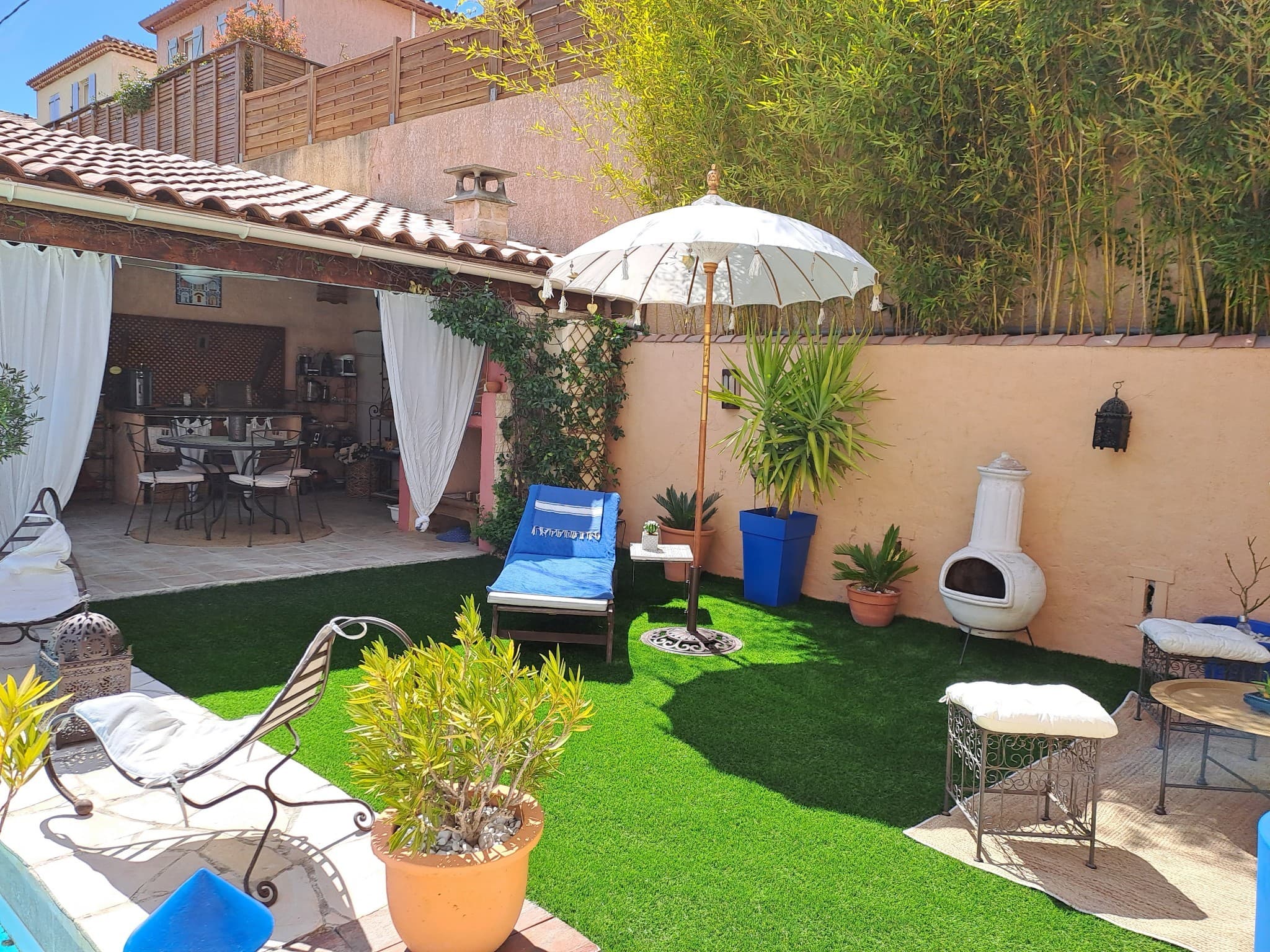 Maison individuel de plain pied avec garage et 2 places de parking privatif_Fuveau