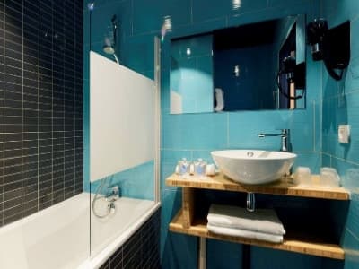 Hôtel Kyriad Marseille Blancarde Timone .jpg