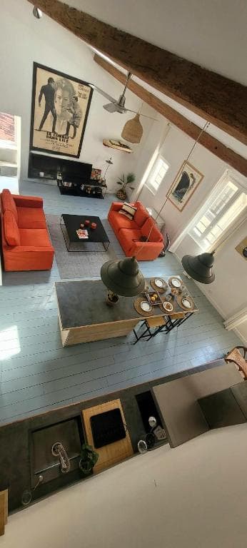 Magnifique LOFT Déco sur le port et à 5mn des plages wifi Clim 85 m2_La Ciotat