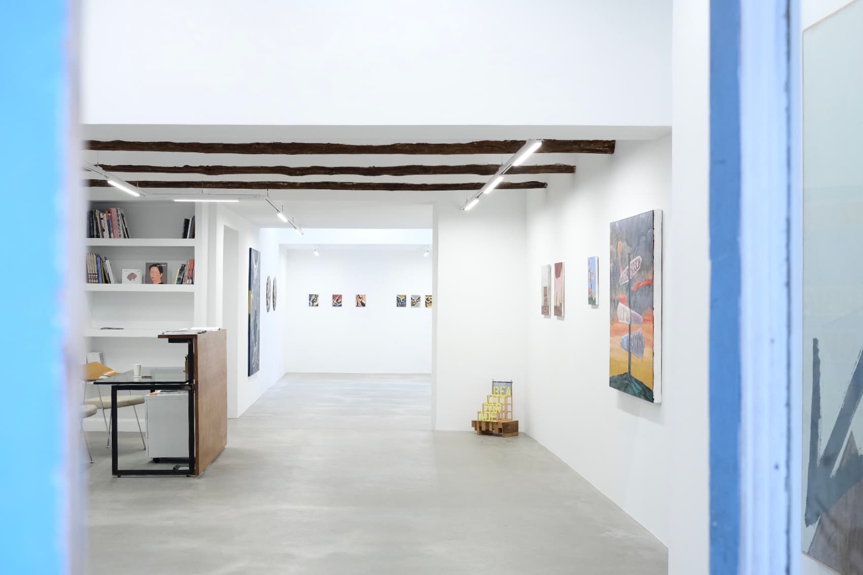 Vue de la galerie Béa-Ba, exposition inaugurale (Jean-Louis Delbès)